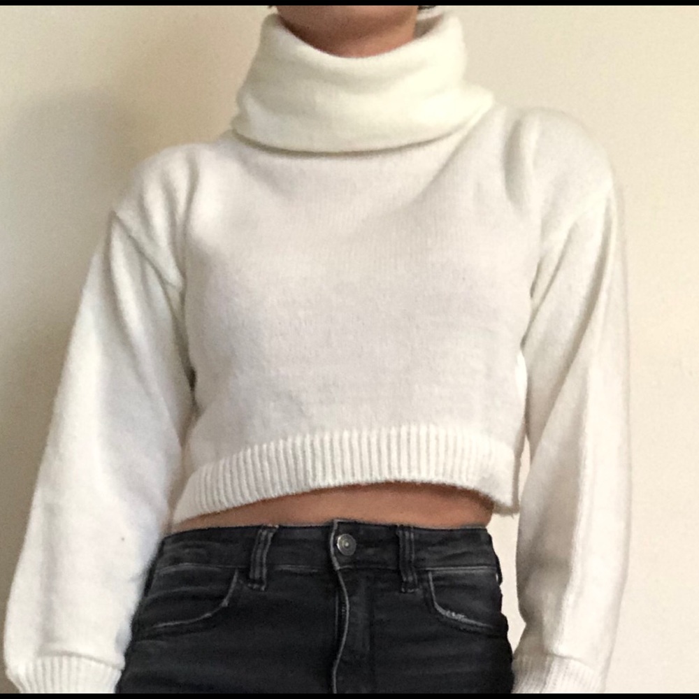 Pretty Little Thing cropped white sweater